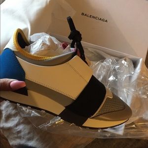 worn once balenciagas